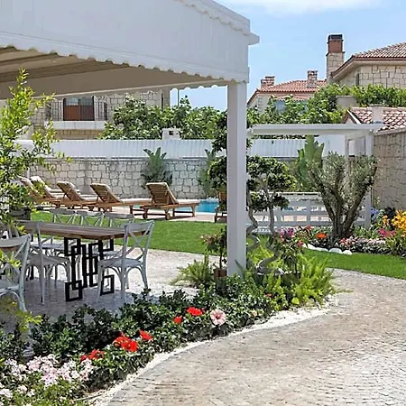 Bed & Breakfast Kokopelli Alaçatı